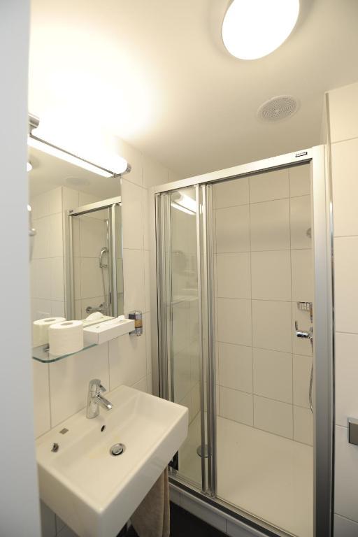 Hotel Freihof Swiss Lodge Unterageri Room photo